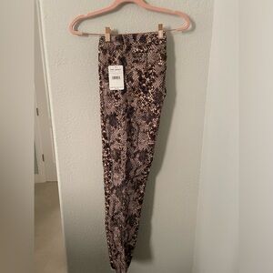 Free People Snakeskin skinny jeans, Sz 32